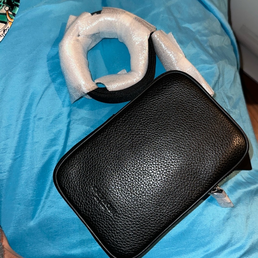 Sullivan cross body bag / coach